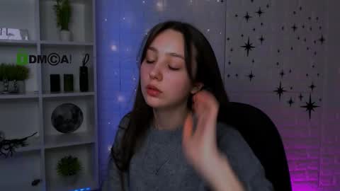 Snapshot of madison4hearts chatting on February 24, 12:25 pm Mady online show from February 24, 12:25 pm