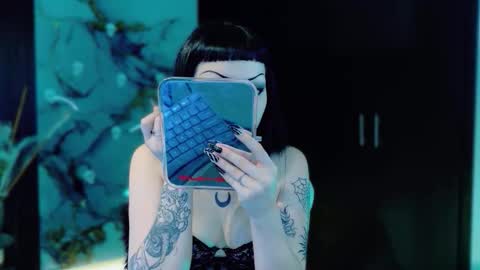 madison_jacksonn online show from December 3, 9:57 pm