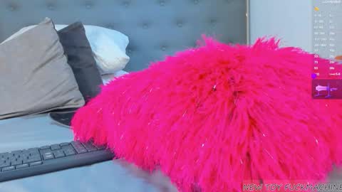 Snapshot of madison_milan chatting on September 14, 5:23 pm online show from September 14, 5:23 pm