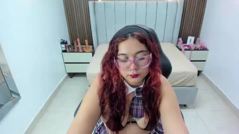 Snapshot of madison_rowan chatting on July 21, 3:20 am MADI online show from July 21, 3:20 am
