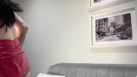 Snapshot of madison_v chatting on September 30, 3:11 am madison online show from September 30, 3:11 am