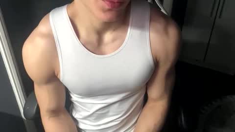 Snapshot of madisonboy2 chatting on October 30, 12:12 am madisonboy2 online show from October 30, 12:12 am