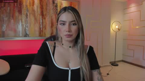 Maddi Collins online show from March 27, 12:16 pm