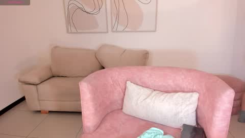 Snapshot of madisonkane chatting on October 30, 11:11 am Madison Kane online show from October 30, 11:11 am