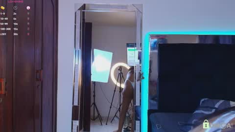 madisonwalkeeer online show from April 22, 6:53 pm