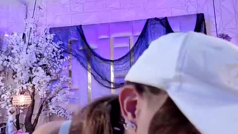  Madison  online show from November 23, 6:02 am