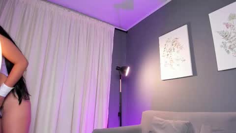 madisson_25 online show from October 5, 1:20 pm