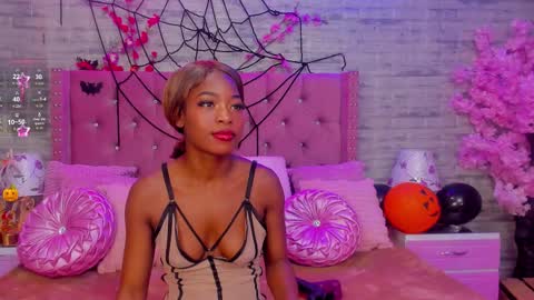 madissonbonny_ online show from October 31, 8:43 pm