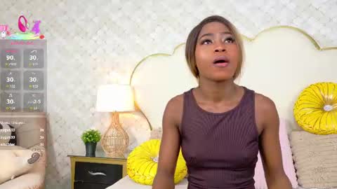 Snapshot of madissonbonny_ chatting on July 14, 10:48 pm madissonbonny_ online show from July 14, 10:48 pm
