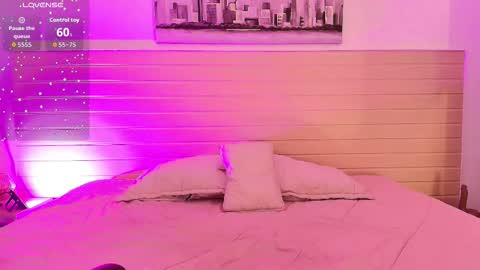    online show from December 22, 7:00 pm