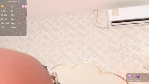 Madisson Lopez online show from October 20, 8:53 pm