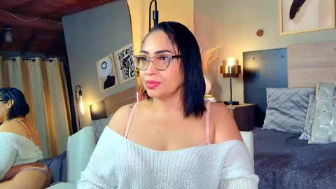 MADISSOONE  online show from May 27, 2:08 am