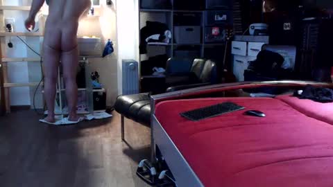 madlymac online show from January 5, 1:15 pm