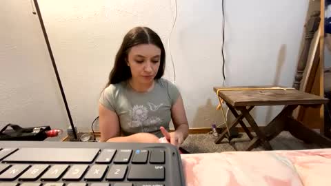 Snapshot of madm569308 chatting on January 24, 4:59 am MayUjoin29 online show from January 24, 4:59 am