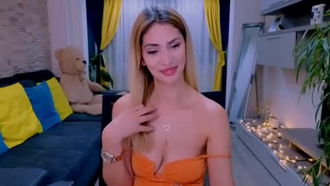 Madye Roberts online show from January 7, 9:50 pm