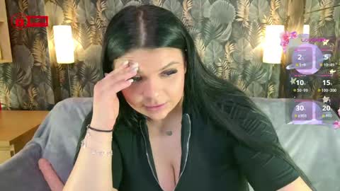 Snapshot of madymoan chatting on April 14, 6:14 pm MADYMOAN online show from April 14, 6:14 pm