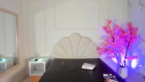 madyscarlett online show from October 11, 11:53 am