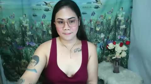 mae_hottie69 online show from October 15, 1:11 pm