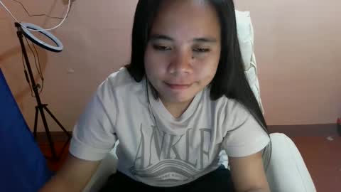 mae_lovers234xx online show from February 14, 6:51 pm