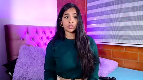 Snapshot of maeena chatting on December 10, 5:44 pm maeena online show from December 10, 5:44 pm