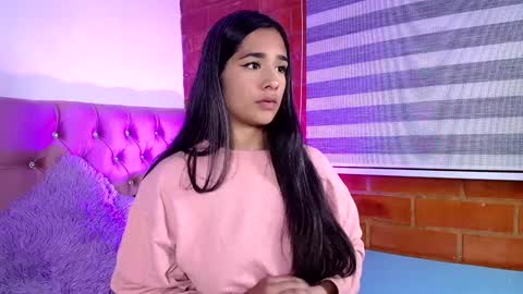 Snapshot of maeena chatting on December 11, 11:21 pm maeena online show from December 11, 11:21 pm