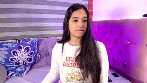 Snapshot of maeena chatting on January 30, 4:34 pm maeena online show from January 30, 4:34 pm