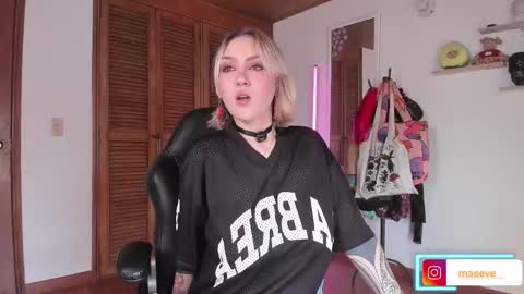 Maeve  schedule 11 am- 530 pm colombia time  online show from November 21, 3:54 pm