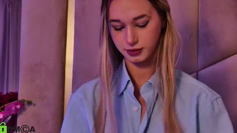 M. online show from October 20, 6:30 pm