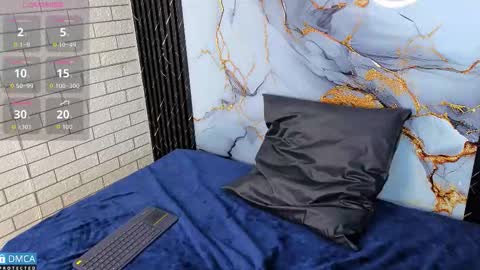 maevekuro online show from December 5, 3:15 am