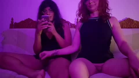 Snapshot of maevelynx_ chatting on February 27, 1:16 am maevelynx_ online show from February 27, 1:16 am