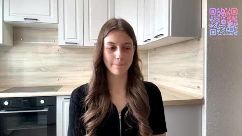 Snapshot of mafaldaossenfort chatting on April 10, 6:07 am Sophie online show from April 10, 6:07 am