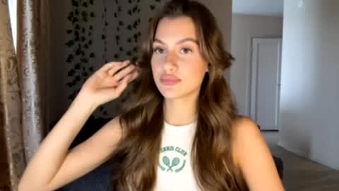 Sophie online show from May 13, 5:27 am