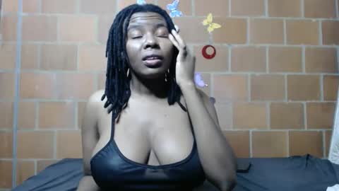 Snapshot of magaharper1 chatting on February 18, 9:05 am magaharper1 online show from February 18, 9:05 am