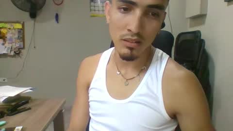 Snapshot of magallanes2134 chatting on March 2, 8:48 pm magallanes2134 online show from March 2, 8:48 pm