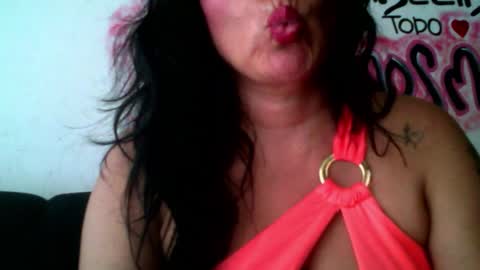 Snapshot of magentastudio2025 chatting on December 3, 9:02 pm magentastudio2025 online show from December 3, 9:02 pm