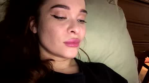 Snapshot of magggg658318 chatting on February 4, 2:12 pm magggg658318 online show from February 4, 2:12 pm