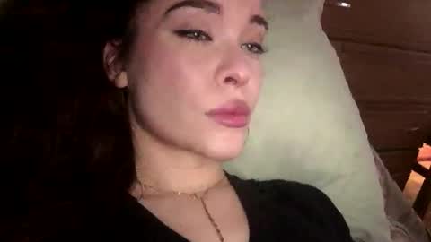 Snapshot of magggg658318 chatting on February 7, 11:03 am magggg658318 online show from February 7, 11:03 am