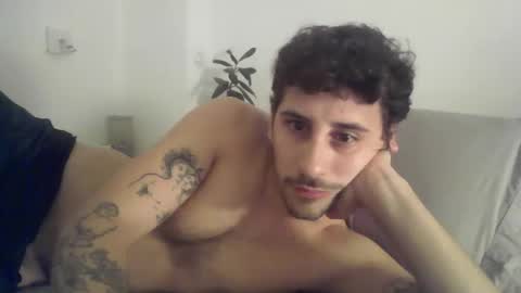 maggicboy29 online show from December 17, 4:40 am