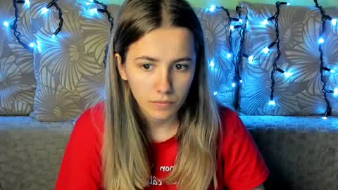 Maggie online show from October 29, 1:30 am