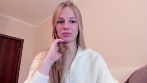 Alice  online show from November 17, 10:21 am