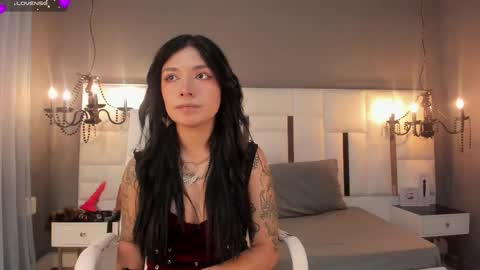 Snapshot of magic_isis_ chatting on January 16, 4:38 am Magic isis online show from January 16, 4:38 am