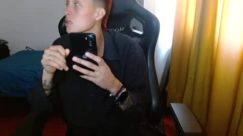 Snapshot of magic_jadee chatting on January 28, 4:19 pm Jade online show from January 28, 4:19 pm