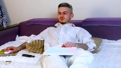 magic_storms online show from May 29, 1:36 am