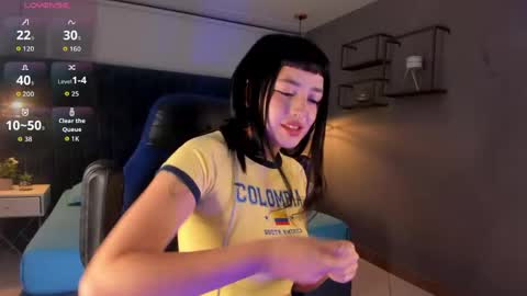 Snapshot of magic_zantana chatting on May 18, 7:09 pm Zantana online show from May 18, 7:09 pm
