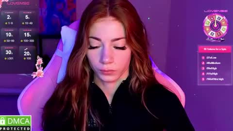 Snapshot of magicladyy chatting on December 24, 7:22 pm Angel online show from December 24, 7:22 pm