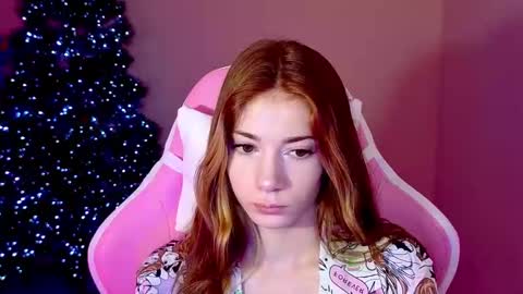 Snapshot of magicladyy chatting on January 5, 9:25 pm Angel online show from January 5, 9:25 pm