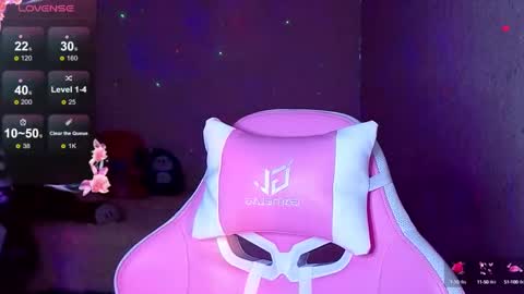 Snapshot of magicladyy chatting on September 19, 7:36 pm Angel online show from September 19, 7:36 pm