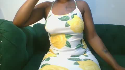 Snapshot of magicpussyy1 chatting on April 21, 7:03 am magicbabe online show from April 21, 7:03 am