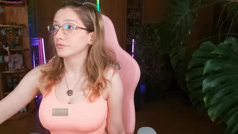 Nicole online show from January 14, 6:13 pm