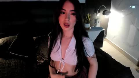 magieethomson online show from September 25, 9:18 pm